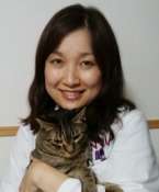 獣医学科 助教 藤原 亜紀(臨床獣医学部門 治療学分野Ⅰ)